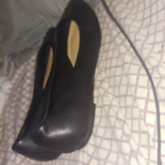 A new day woman's black slip on dress shoes Size 6.5 - Picture 2 of 5